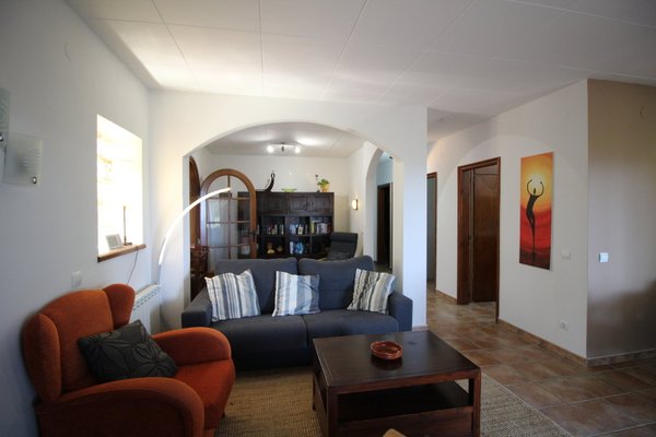 3T - EN - (Persons: 6, Pool, TV/SAT, WiFi, Heater, Airconditioner, Pets not allowed, )
