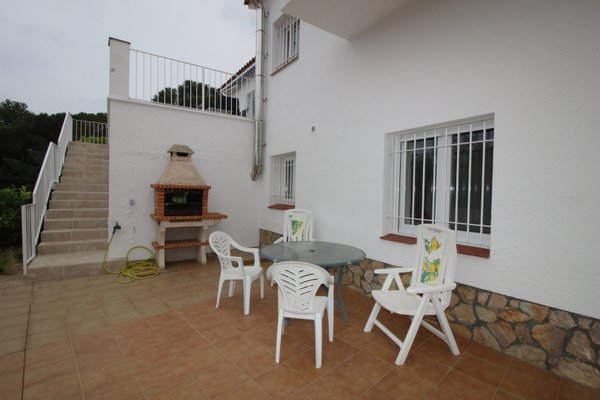 6J - EN - ( Persons: 10, Swimming pool, TV/SAT, Wifi, Heating, Air conditioning, Pets allowed)