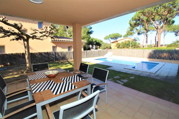 2T - FR - (Personnes:-8, Piscine, TV, Wifi, Climatisation-Chauffage, Animaux admis)